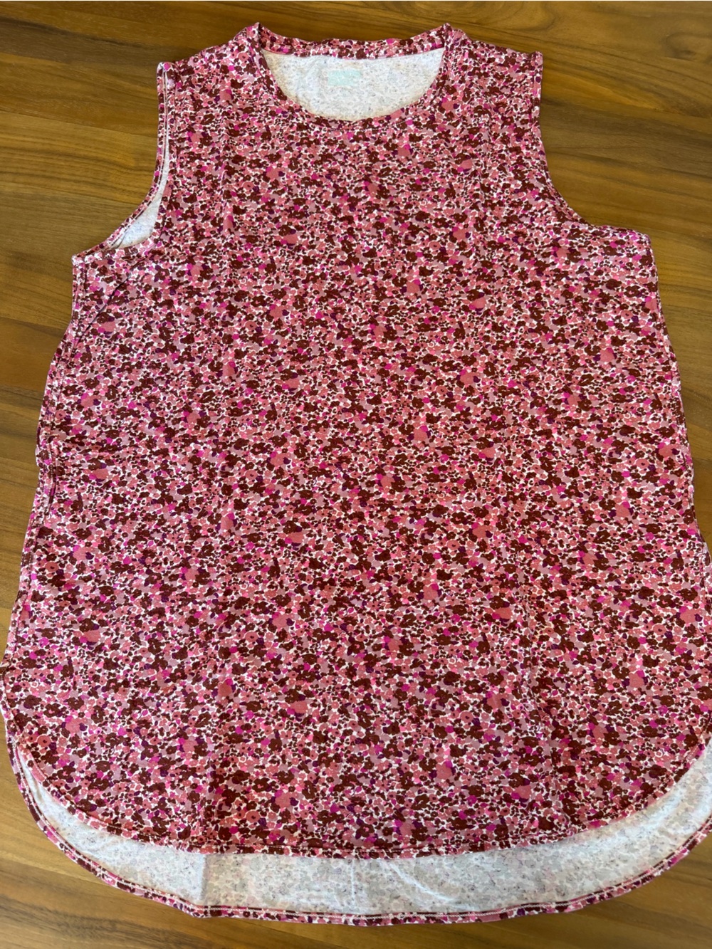 LandsEnd Quality Sleeveless Pink Floral Tank Top. Relaxed Fit. Hip Length. Sz M.